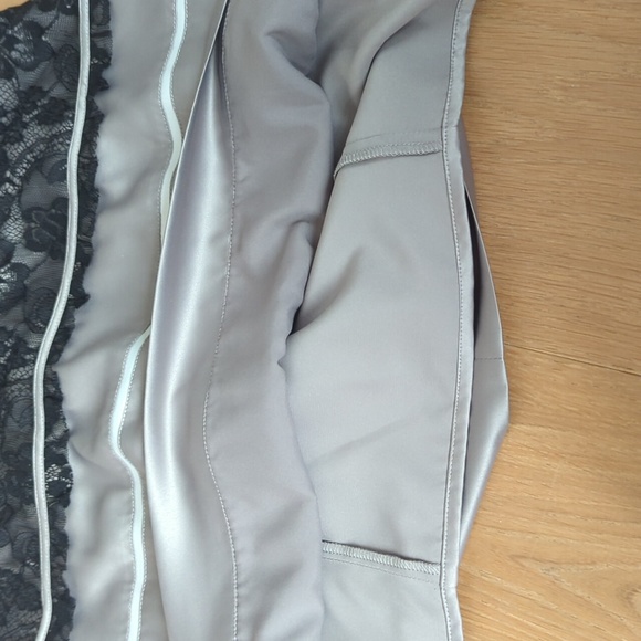 BNWT BCBG Cocktail Dress Size 2 - Picture 7 of 7